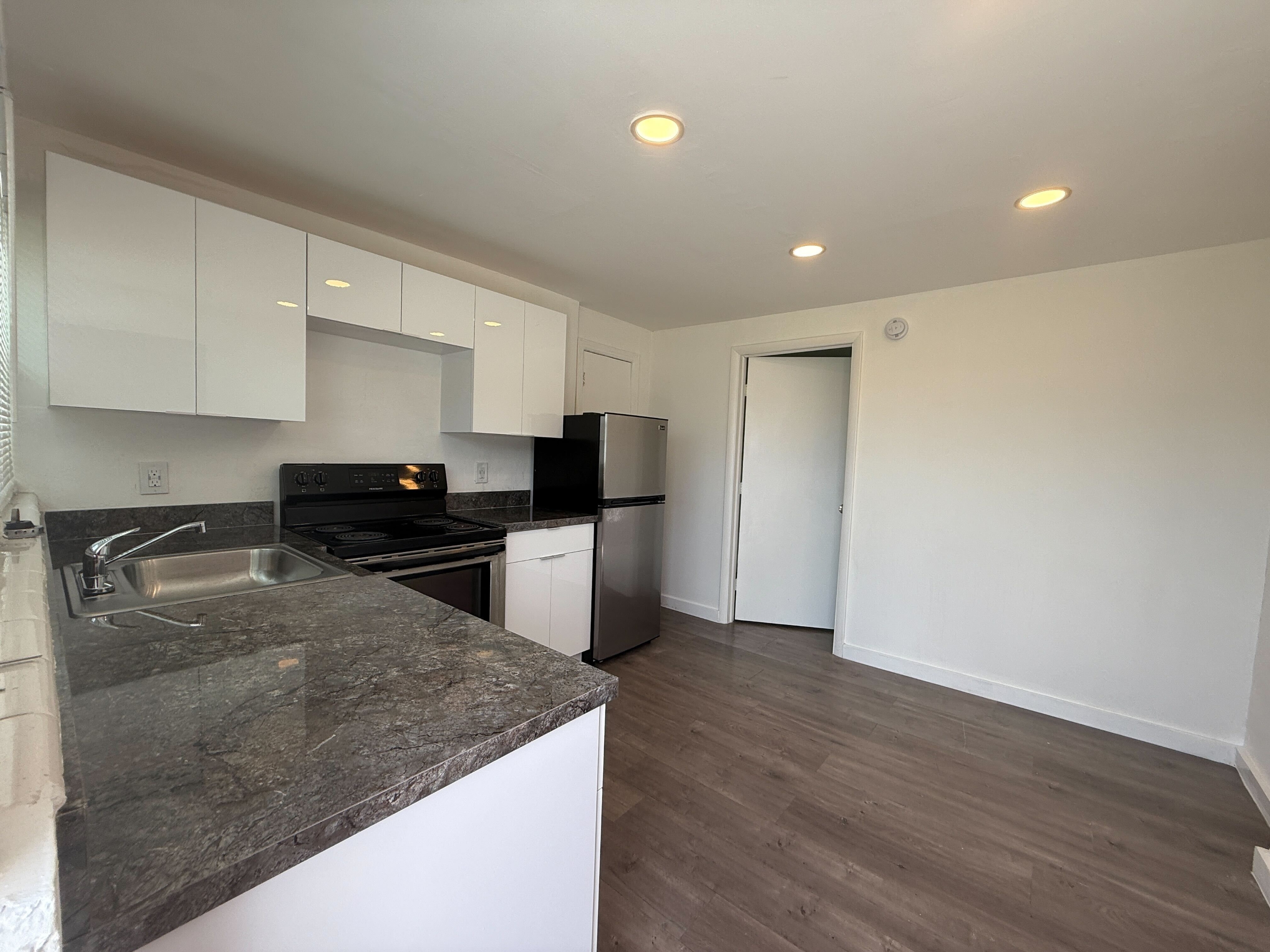 1725 Northeast 148th Street Unit 03