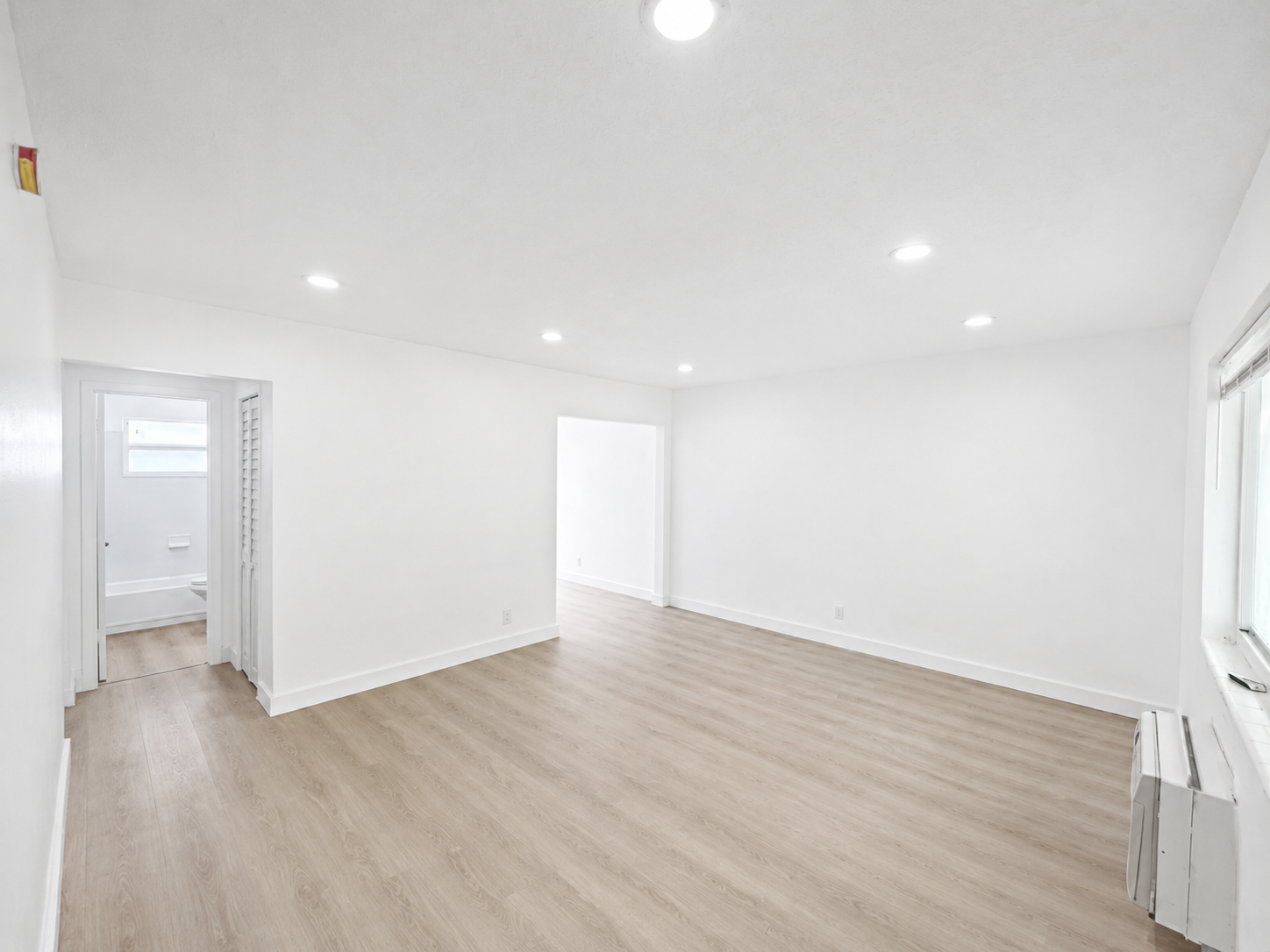 1927-1929 Roosevelt Street - 4-B